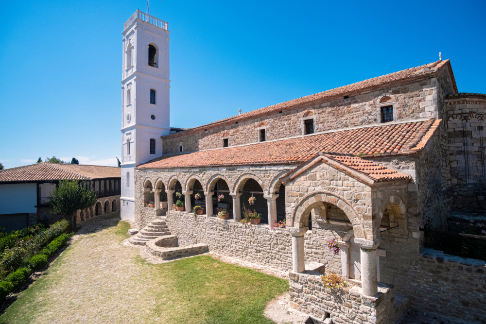Ardenica klooster albanie shutterstock 1488516728, bezienswaardigheden in Albanië