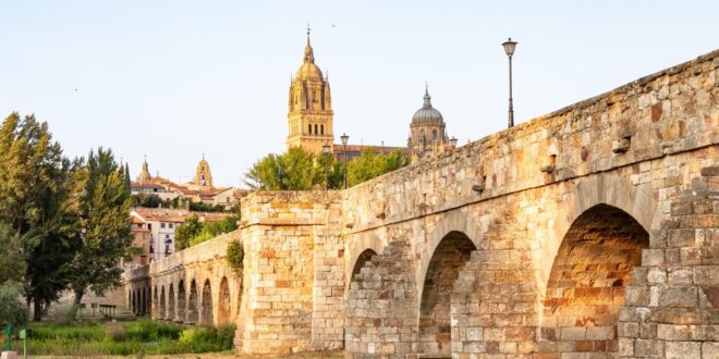 Ontdek de Top 10 Bezienswaardigheden in Salamanca met Rijke Geschiedenis en Architectuur